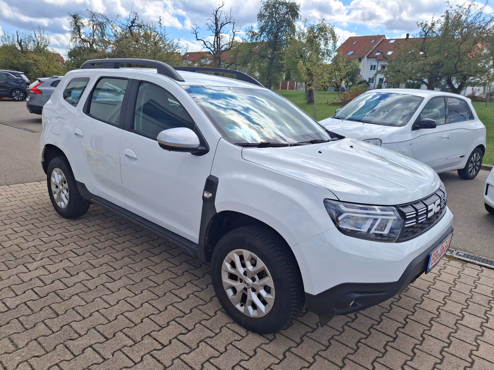Dacia Duster II Expression, Klima, Navi, Rück-Kamera