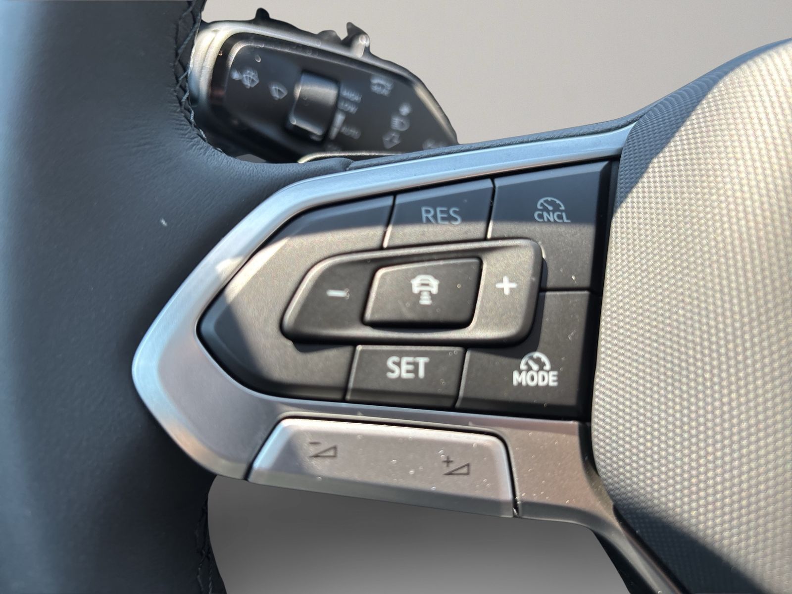 Tiguan GOAL 1.5  eTSI, AHK, Navi, LED, ACC DSG