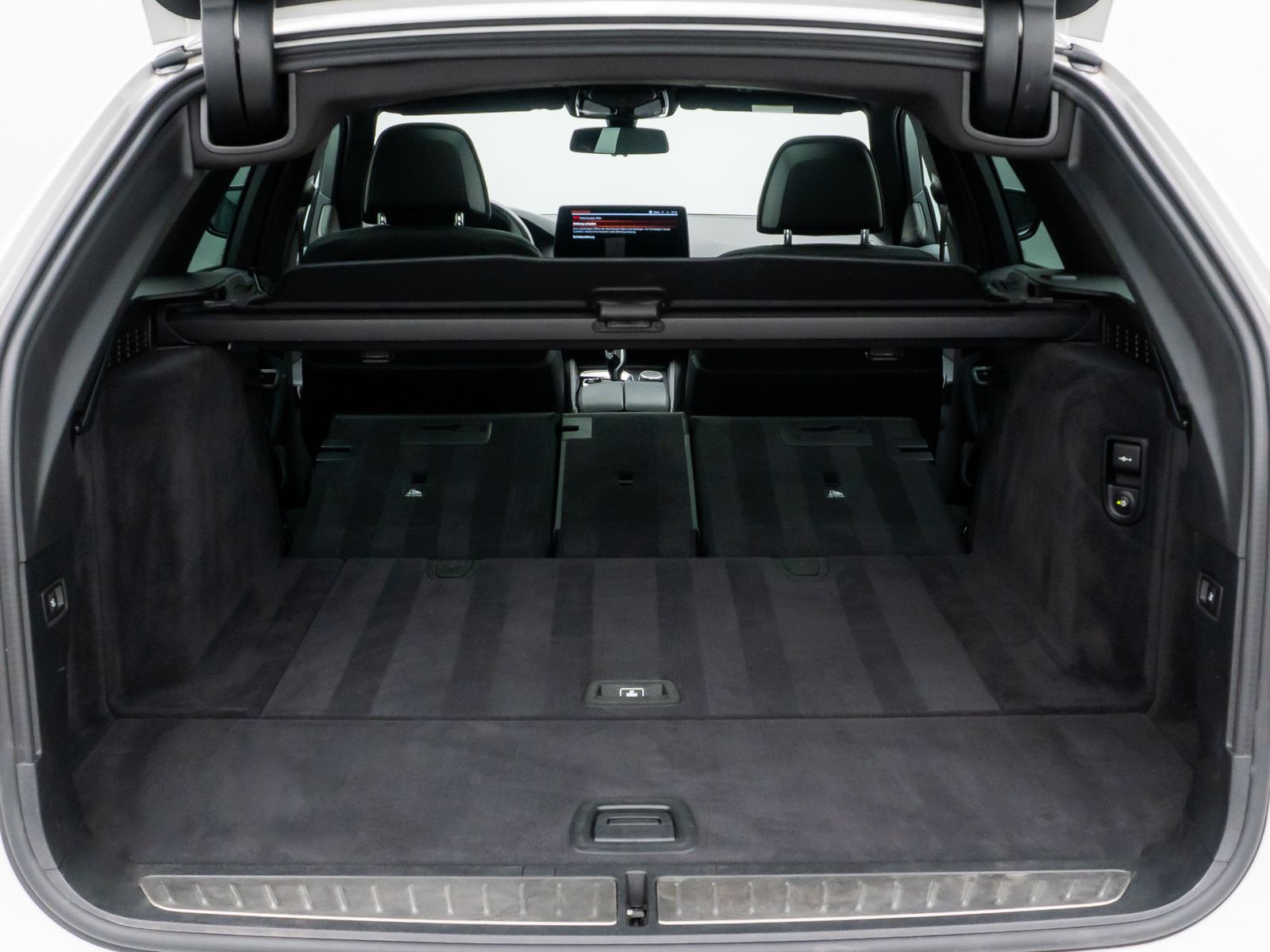 Fahrzeugabbildung BMW 540i xD M Sport 360°Memory DAB AHK Belüftung H/K