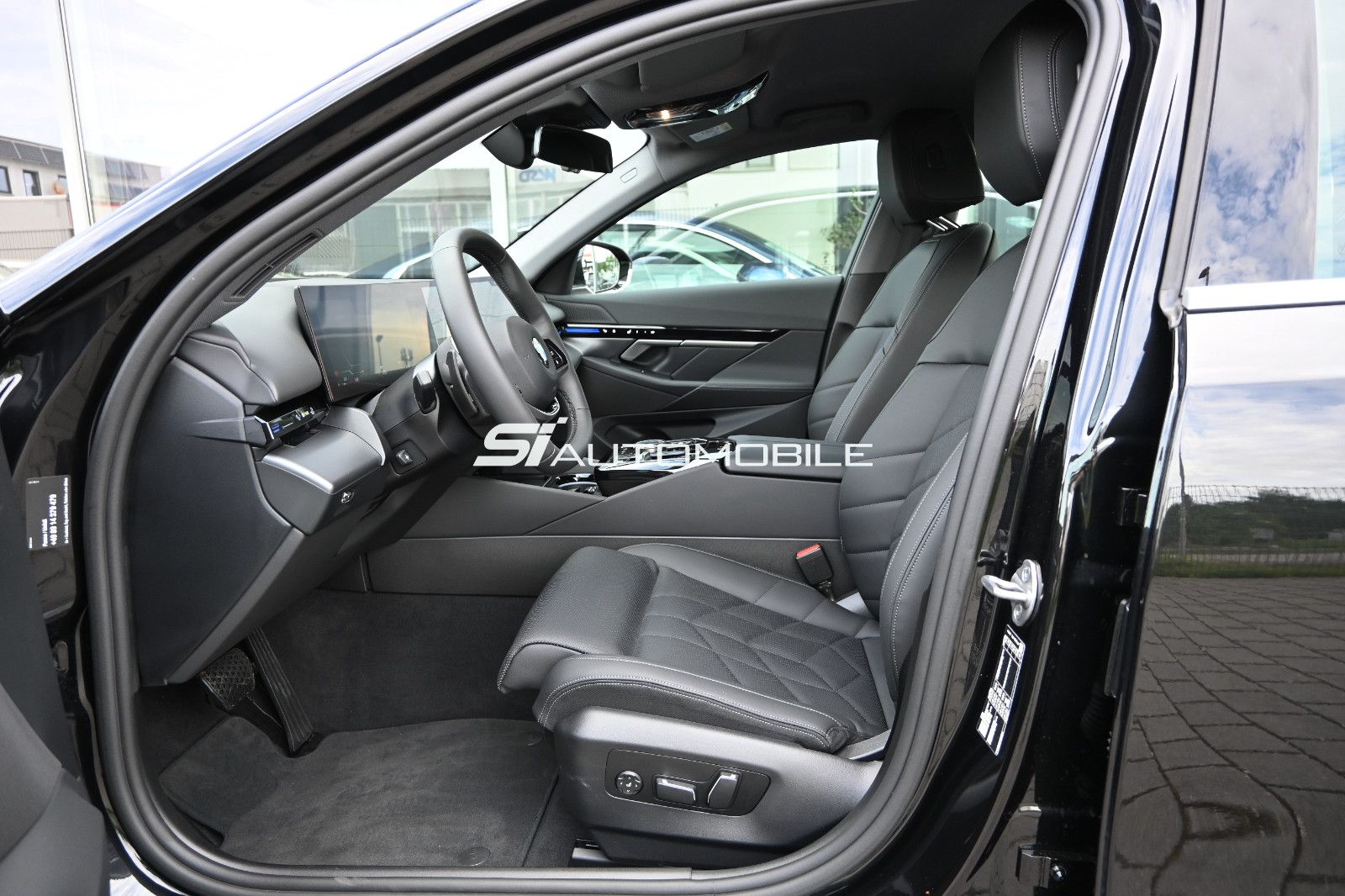 Fahrzeugabbildung BMW 520i Aut. °KOMFORTSITZE+BELÜFTUNG°STANDHEIZUNG°