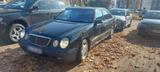 Mercedes-Benz Mercedes Benz e220 Anvagarde - gebrauchte Mercedes-Benz E 220 aus dem Jahr 2001