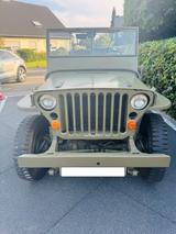 Jeep Willys Overland - Jeep Willys Oldtimer mit Benzin-Antrieb