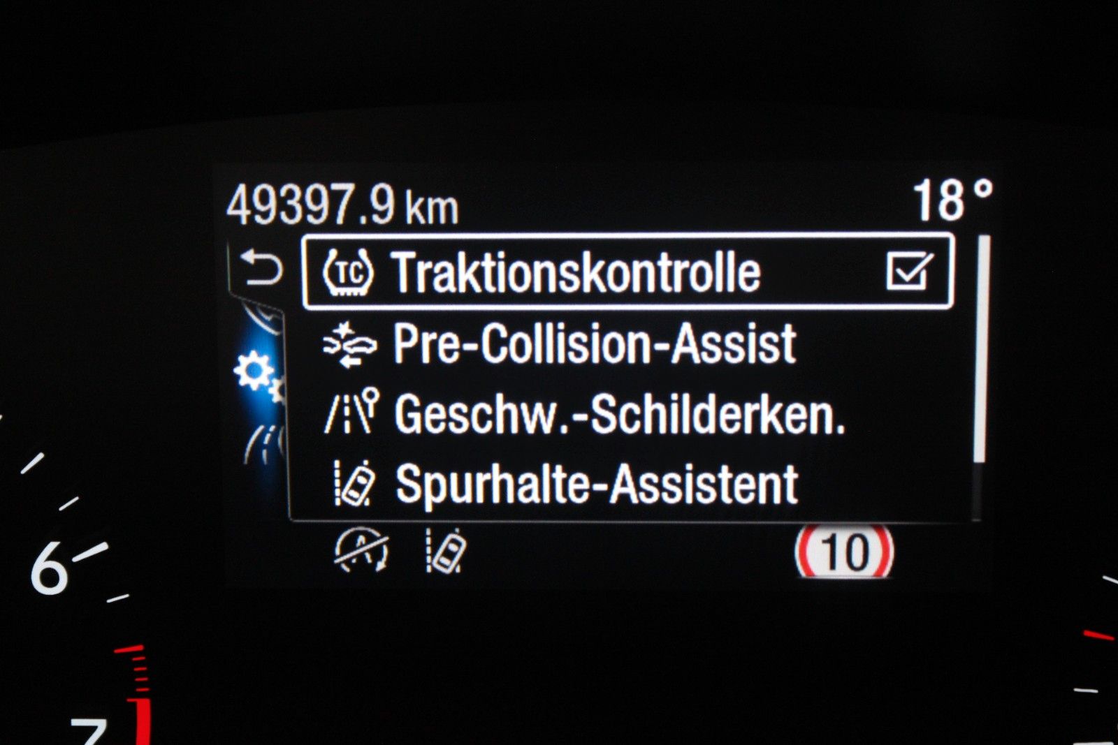 Fahrzeugabbildung Ford Focus Cool & Connect Aut. LED CAM PDC WinterPak.