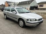 Volvo V70 2.4 T Automatik Top Zustand Leder 1Hand - gebrauchte Volvo V70 aus dem Jahr 2002