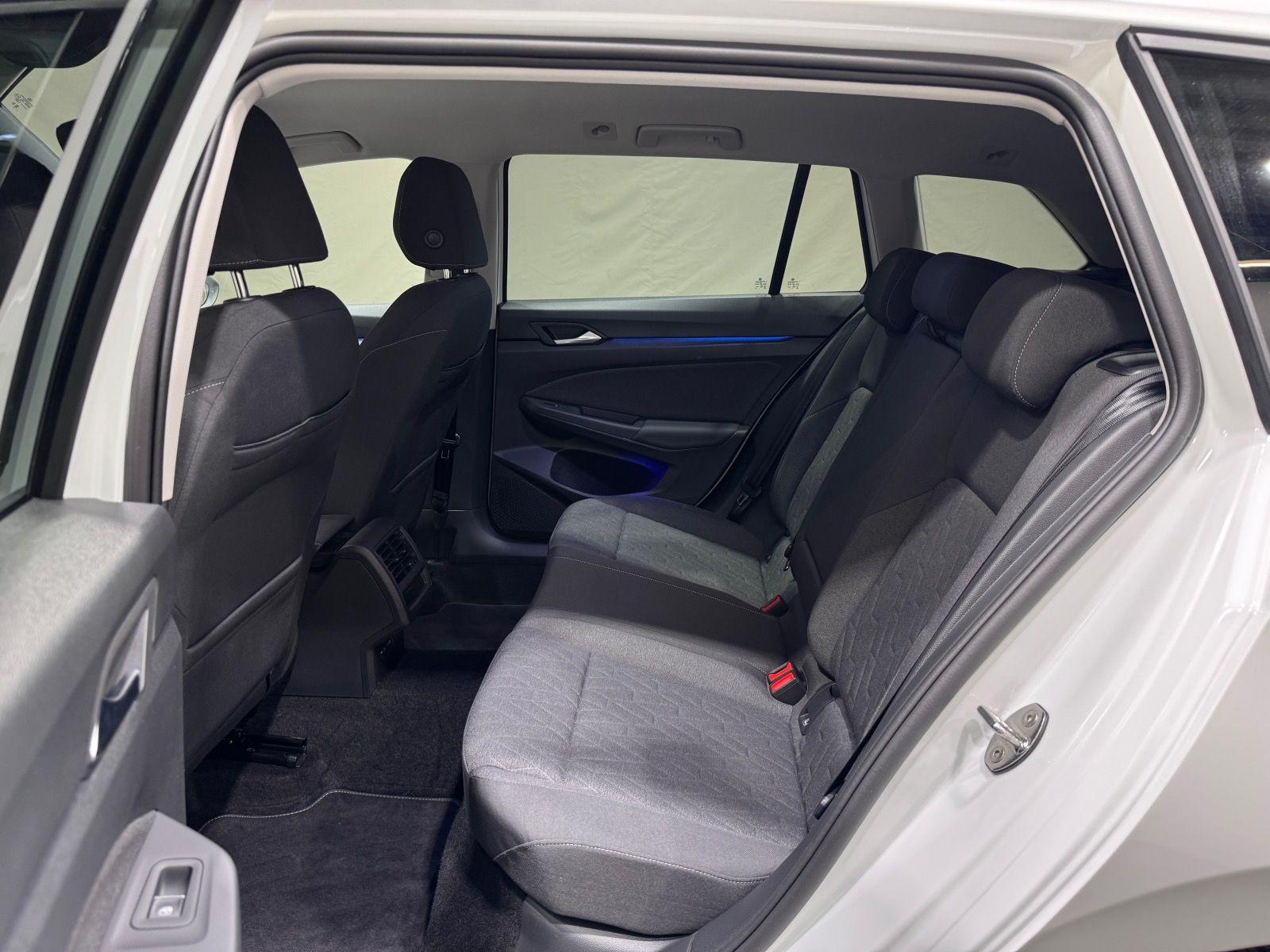 Volkswagen Golf Variant Life 1.5 TSI | AHK LED NAVI RÜKA