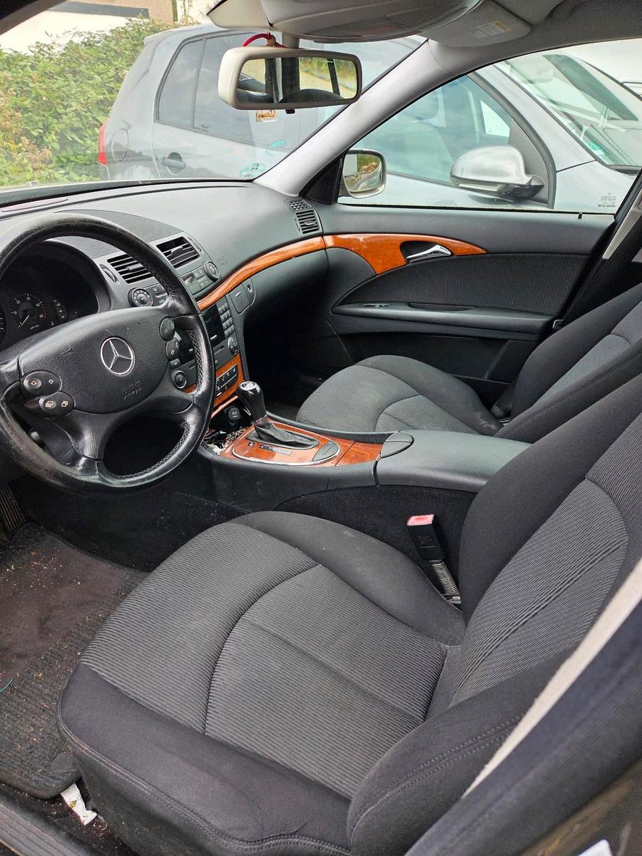 Mercedes-Benz 220 2006 — photo 5