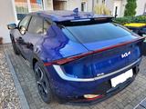 Kia EV6 77,4 kWh 325 PS Allrad - 4WD LED HUD 360° WP - Kia EV6: Von Privat