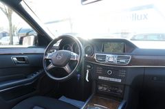 Fahrzeugabbildung Mercedes-Benz E 400 T Elegance Navi Schiebedach SHZ PDC Klima!