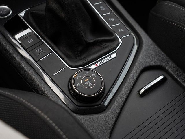 Tiguan Elegance TDI DSG 4M. AHK Kamera Matrix