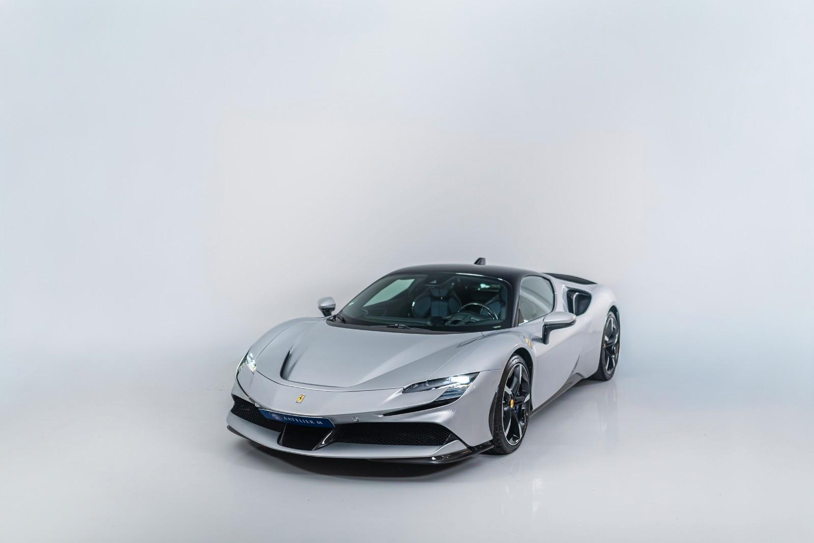 Ferrari SF90 - Garantie, Carbon, Lift, JBL, VAT