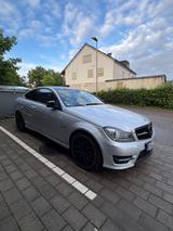 Mercedes-Benz C 250 Sport Coupé Autom. Sport - Mercedes-Benz C 250: Sport