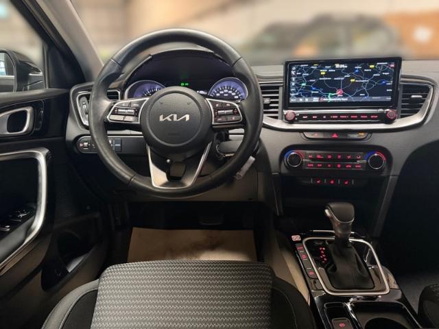 Kia Ceed_sw Sportswagon 1.5 T-GDI DCT Spirit Navi+Si