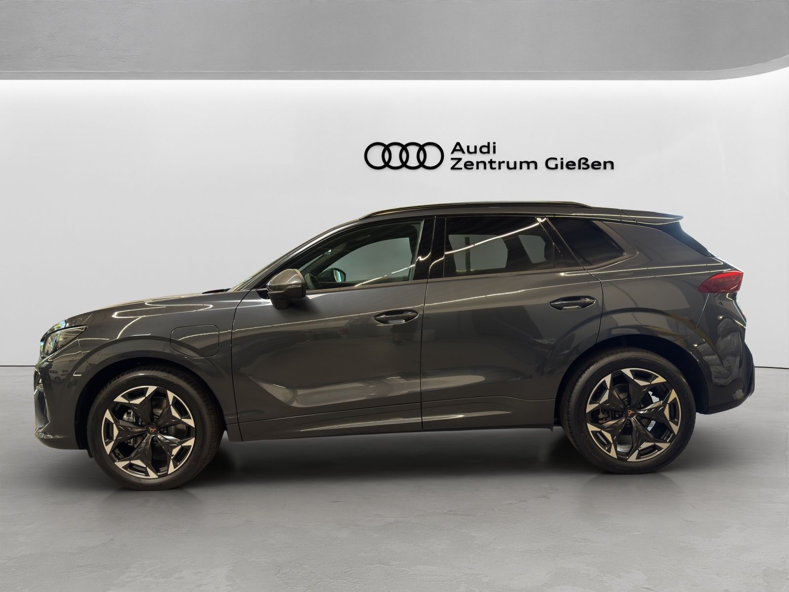 Cupra Terramar 1.5 e-Hybrid DSG EDGE AHK Pano LED Kame imagem 3