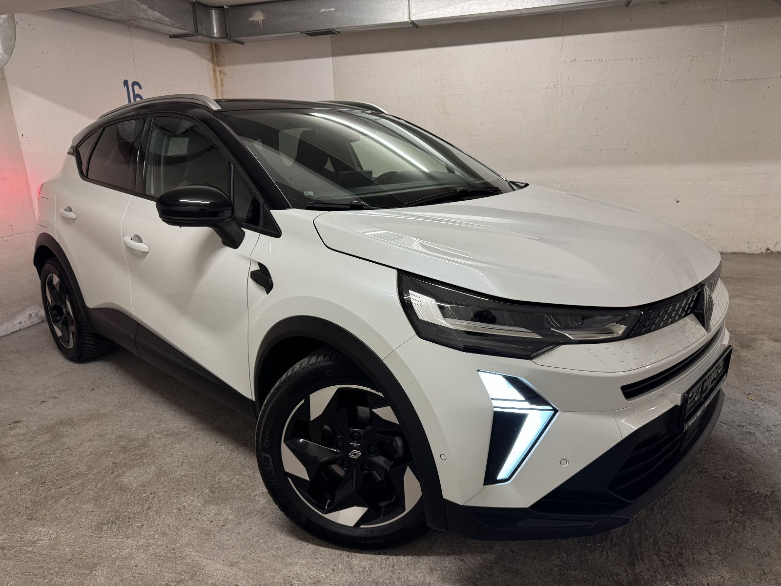 Renault CAPTUR II TECHNO TCE|MILD HYBRID|160 EDC| 1 HAND imagem 3