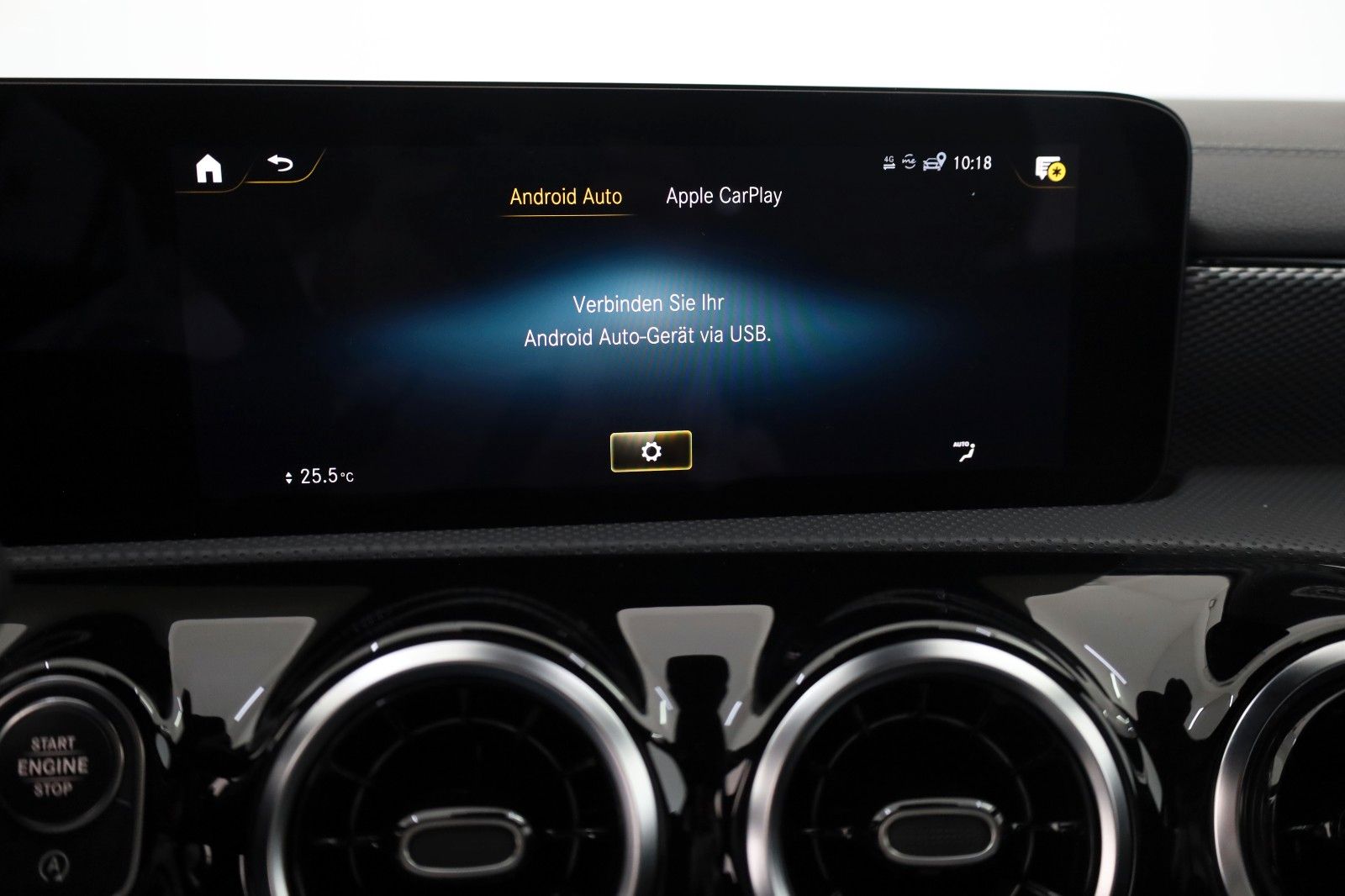 Fahrzeugabbildung Mercedes-Benz CLA 200d SB, Leder,Navi,LED,SH,Kamera,AHK SR+WR