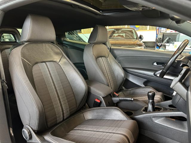 Volkswagen Scirocco *PANORAMA*NAVI*PDC*KLIMA*2-ZONEN*