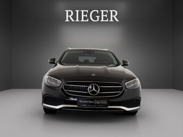 Mercedes E 300 - 2