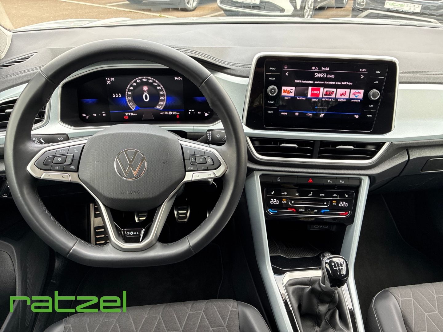 Fahrzeugabbildung Volkswagen T-Roc Goal 1.5 Life 110 TSI LED ACC Travel Assis