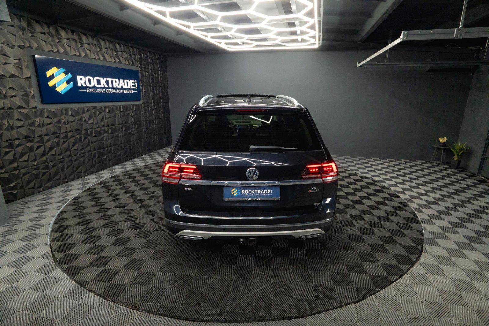 Fahrzeugabbildung Volkswagen ATLAS 3.6 4x4 SEL PREMIUM *7 Sitze*Pano*ACC*LED*