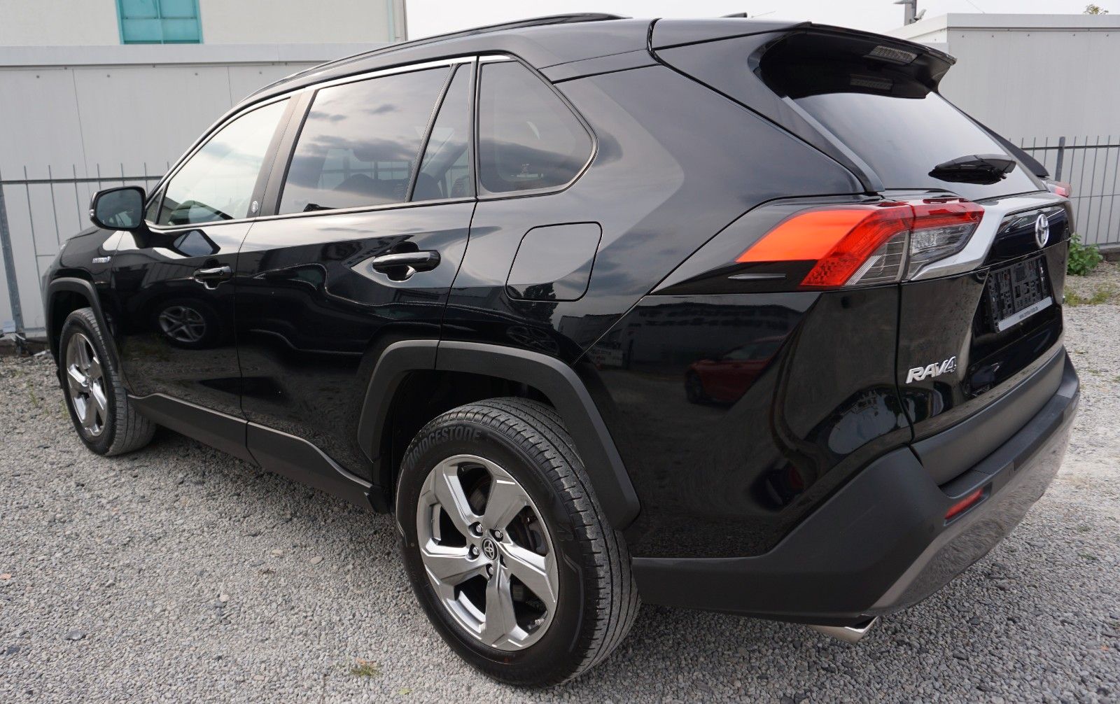 Fahrzeugabbildung Toyota RAV4 Hybrid 4x4 Team Deutschland LED,ACC,SH,AHK