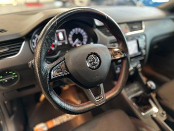 MYAUTOCENTER – Gebraucht- und Jahreswagen mit Werkstattservice in Pfaffenhofen Skoda Octavia Combi RS *1. Hand*Klima*Navi*Xenon*BT*