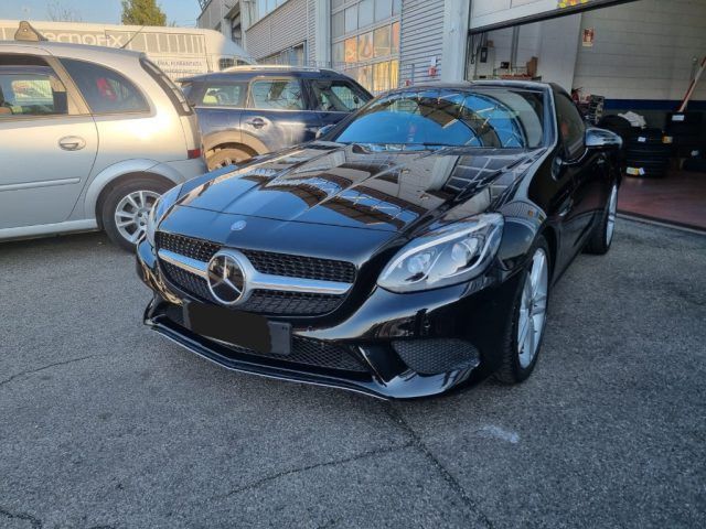 Mercedes-Benz MERCEDES-BENZ SLC 200 Premium