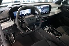 AUDI Q3 TFSI quattro S line | Pano | Matrix |TechPro AUDI Q3 TFSI quattro S line | Pano | Matrix |TechPro