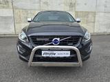 Volvo XC60 R-Design 2.0 Diesel 200PS ACC Navi Kamera - Volvo XC60: Schwarz