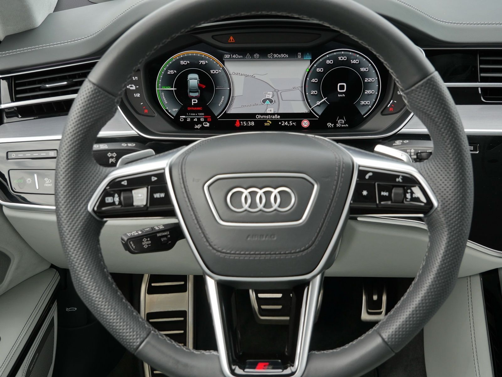 Audi A8 - Bild 9