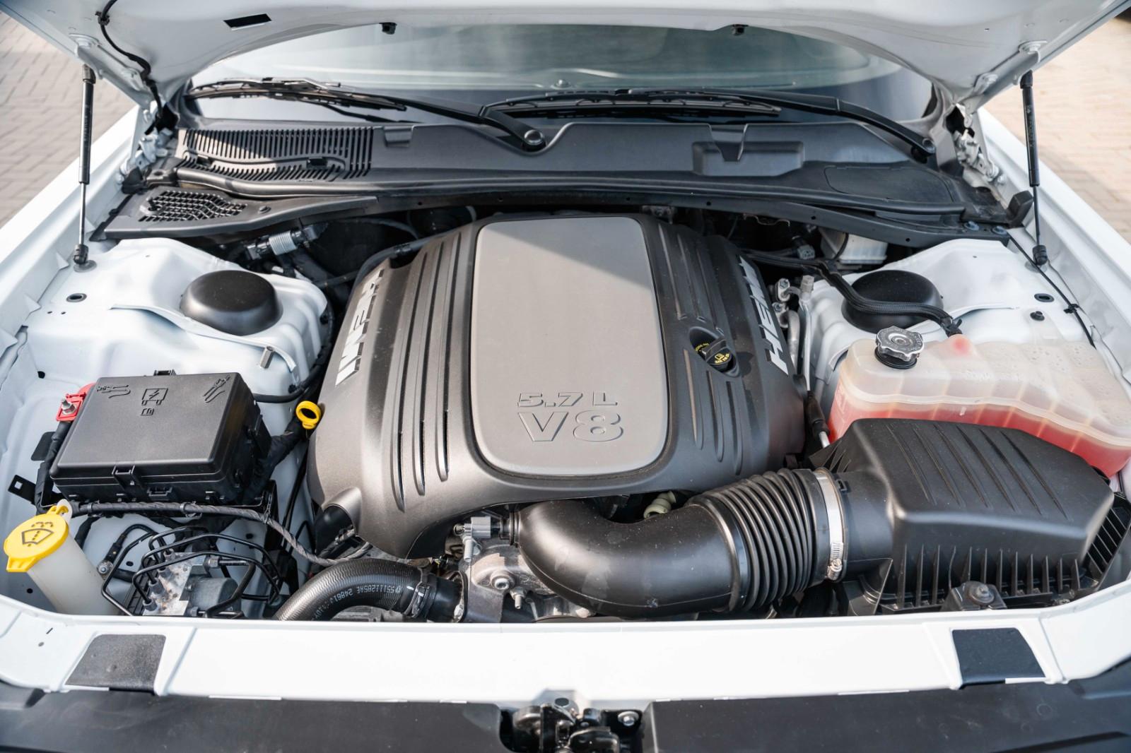 Dodge Challenger 5,7 R/T HEMI NAV ALPINE KAMERA LED, миниатюра 18