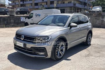 Volkswagen Tiguan - 1