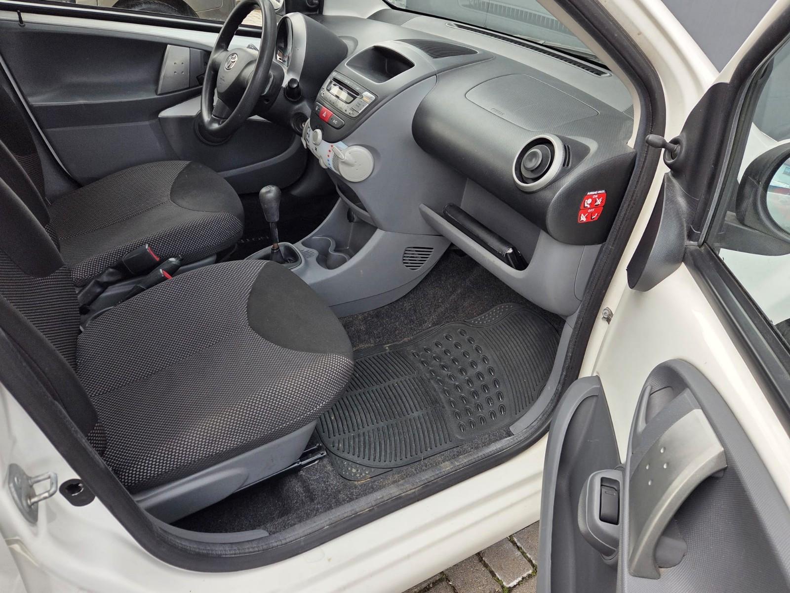 Toyota Aygo AYGO Cool 1.0 /KLIMAANLAGE/CD SPIELER