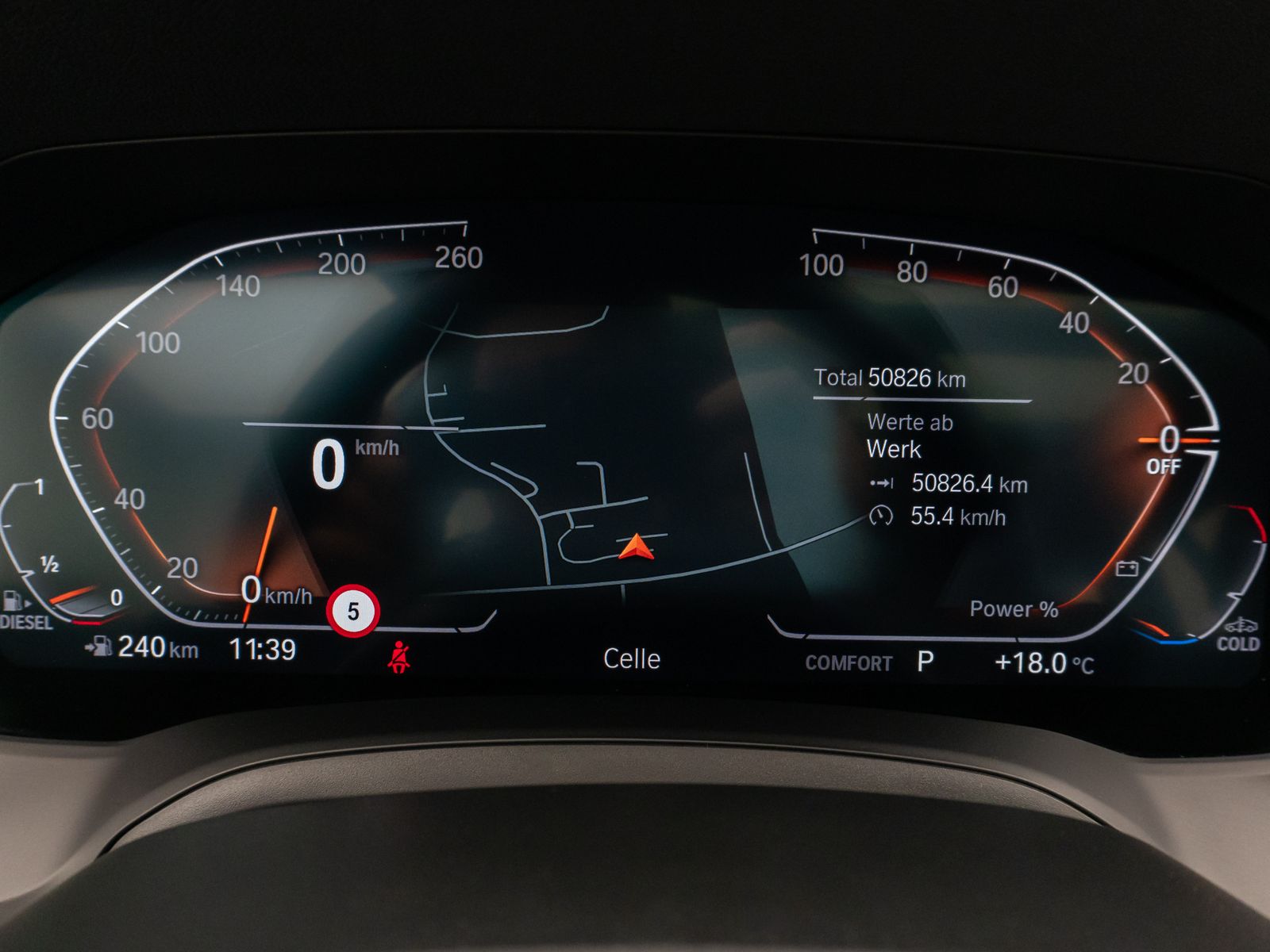 Fahrzeugabbildung BMW 320d Panorama DAB HiFi Stop&Go Alarm AHK PDC