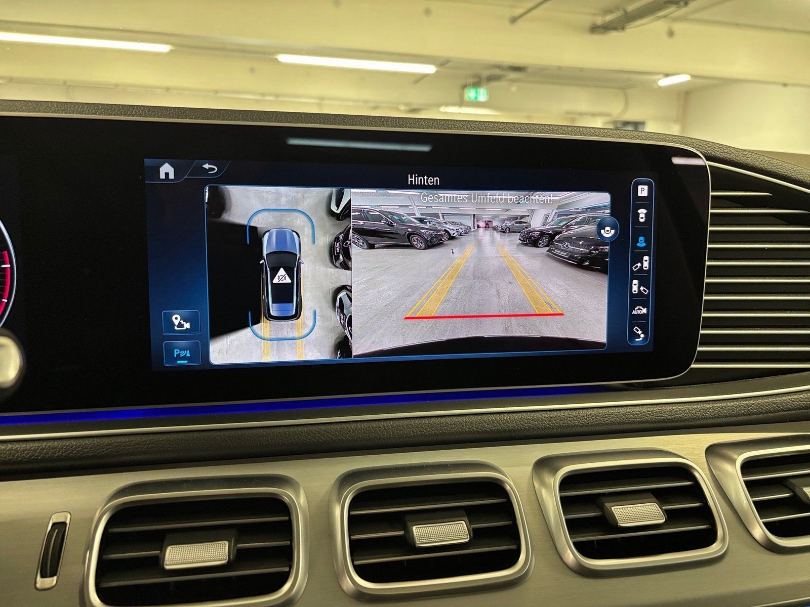 Fahrzeugabbildung Mercedes-Benz GLE 300 d 4M AMG*AHK*Pano*Airmatic*Burmester*360