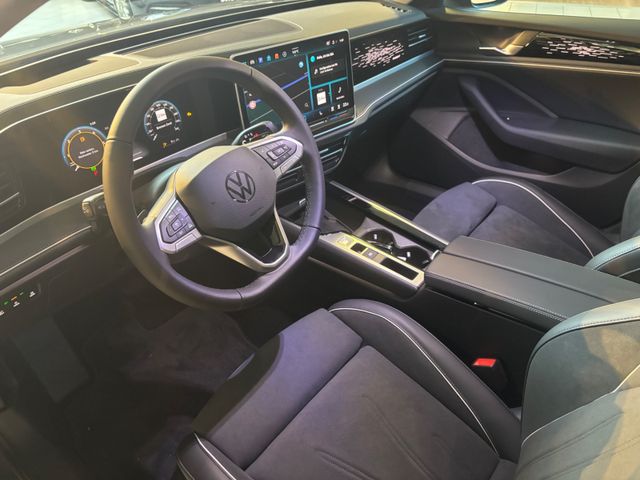 Passat Elegance 2,0 l TDI DSG *AHK*Business-Pack