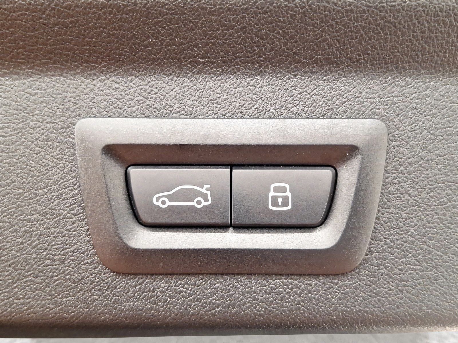 BMW iX2 - Bild 21