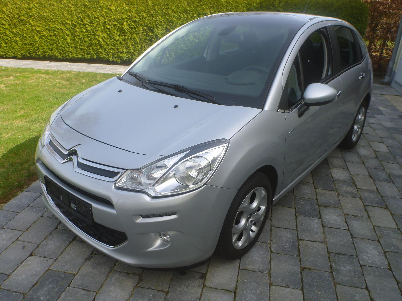 Citroën C3 PureTech 82PS- Glasdach- PDC- Klima- TÜV neu