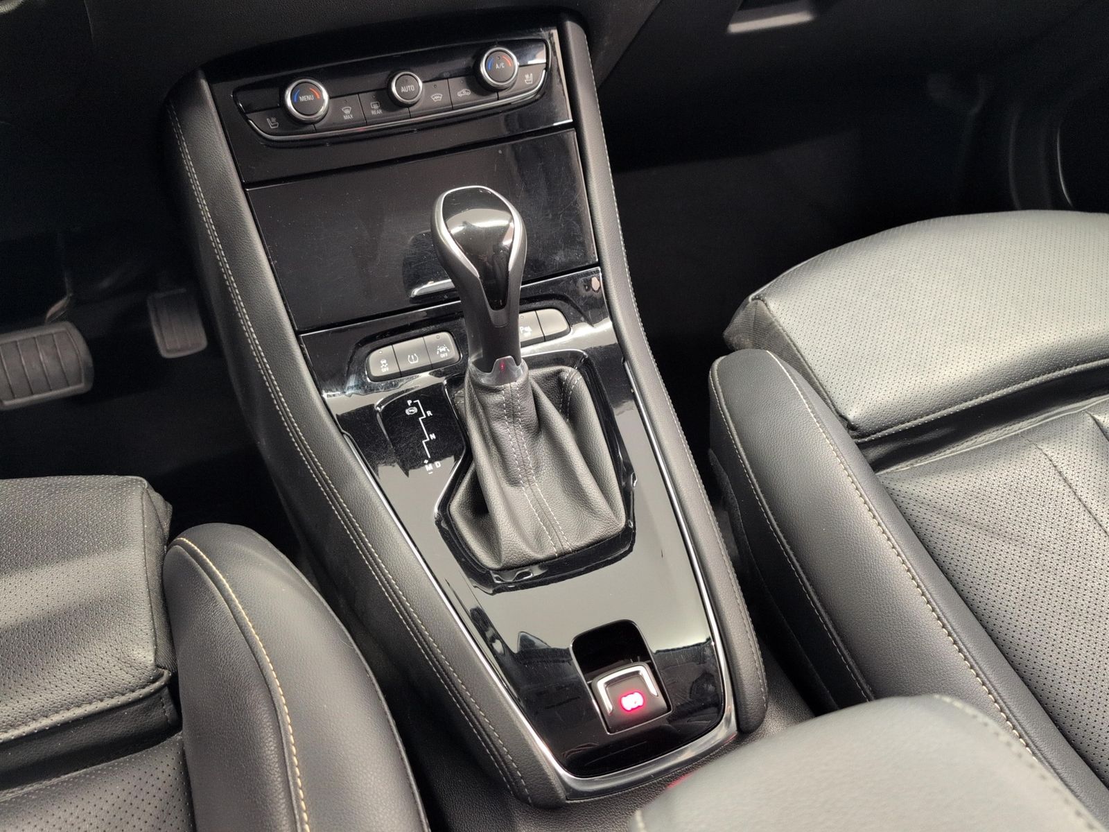 OPEL Grandland X Grandland 1.6 Turbo Ultimate Automatik Navi AHK – Bild 21