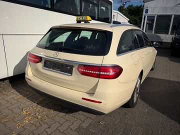 Mercedes E 200 - 4
