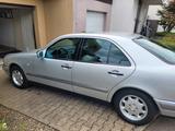 Mercedes-Benz E 230 ELEGANCE aus 1. Hand sehr gepflegt - gebrauchte Mercedes-Benz E 230 aus dem Jahr 1996