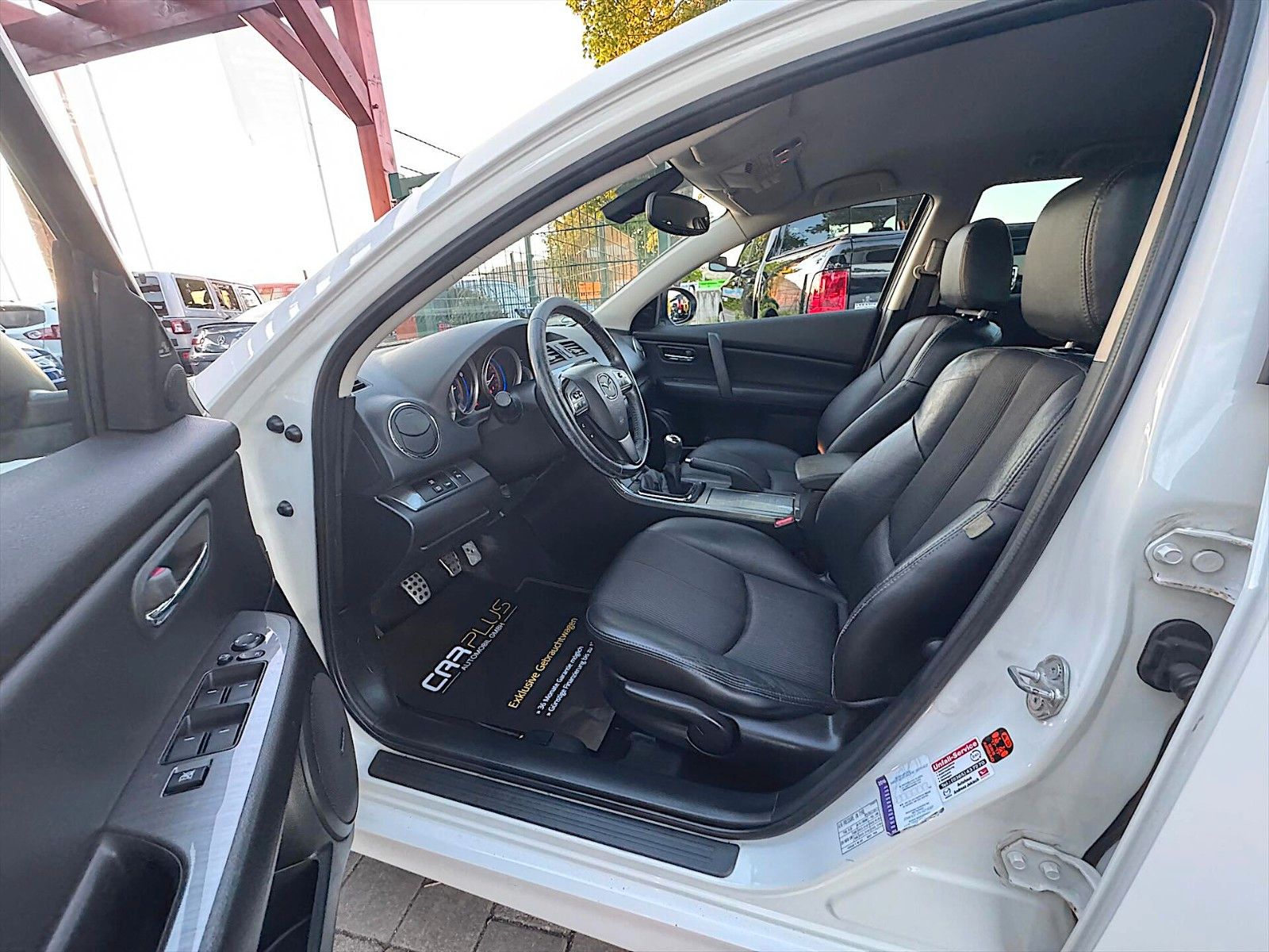 Fahrzeugabbildung Mazda 6 Kombi 2.0  Sports-Line *Bi-Xenon*BOSE*Keyless*