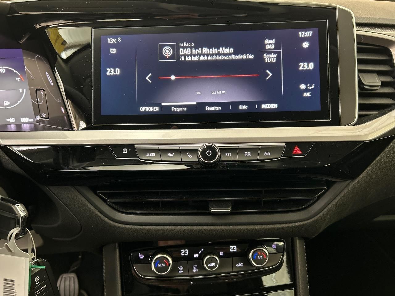 Fahrzeugabbildung Opel Grandland 1.2T GS - AHZV, 360°Kamera, Sitzhz+Len