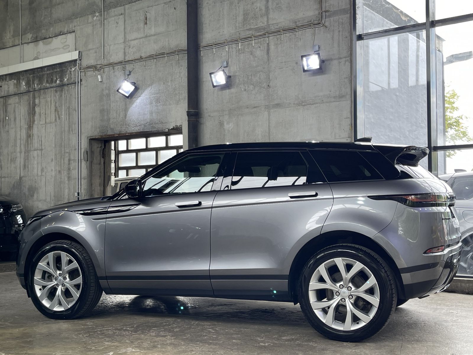 Land Rover Range Rover Evoque P250 SE LED BlackPackage 360° foto 3