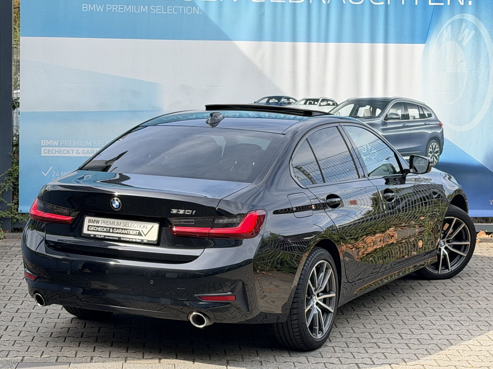 BMW 330i Sport Line Glasdach HiFi DAB SHZ PDC DA foto 3