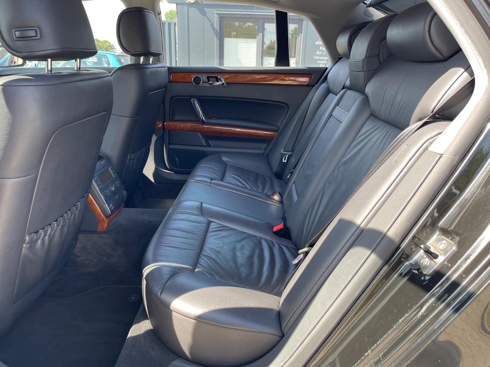 Volkswagen Phaeton V8 4Motion 2HD 18 Zoll 5-Sitzer