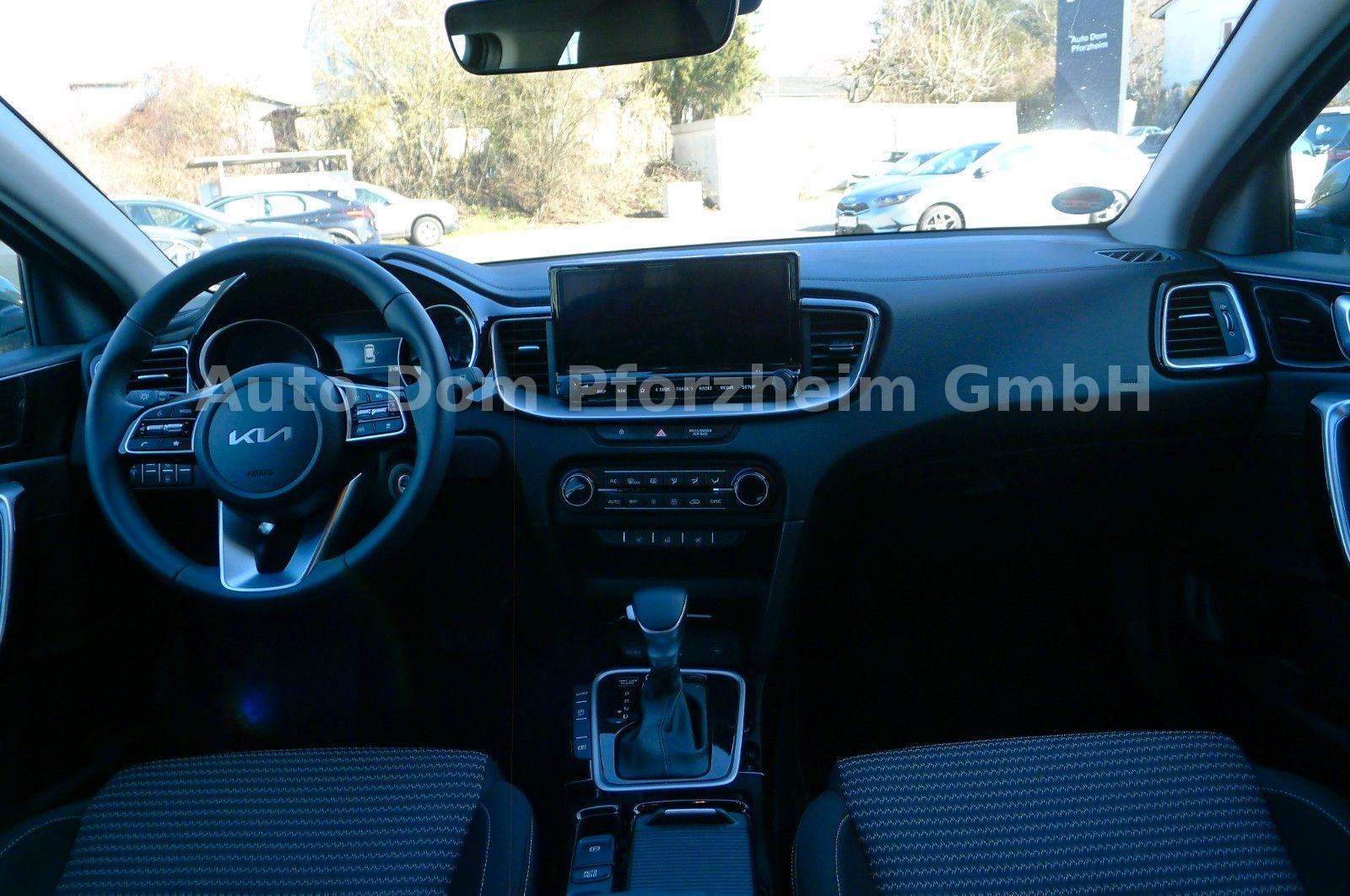 Kia Ceed SW 1.5T DCT Vision / Komfort+/NAVI
