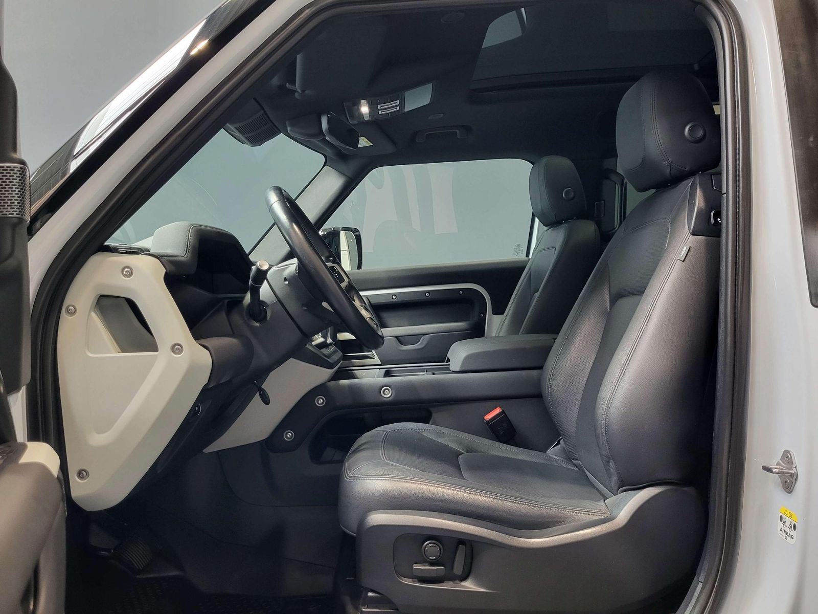 Land Rover Defender 3.0d 90 SE *Navi| LED| Pano| Kamera* foto 7
