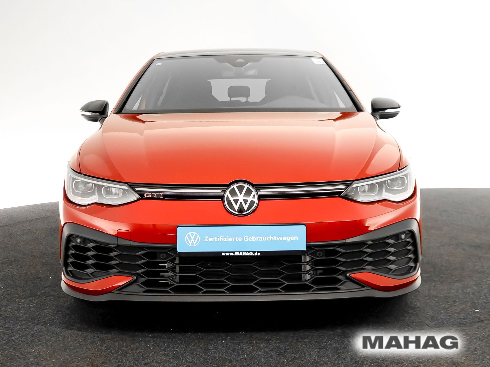 Volkswagen Golf VIII GTI Clubsport 2.0 TSI BlackStyle Akrap foto 4