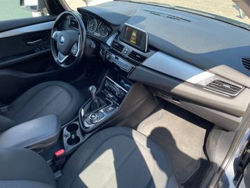 BMW 220 - 9