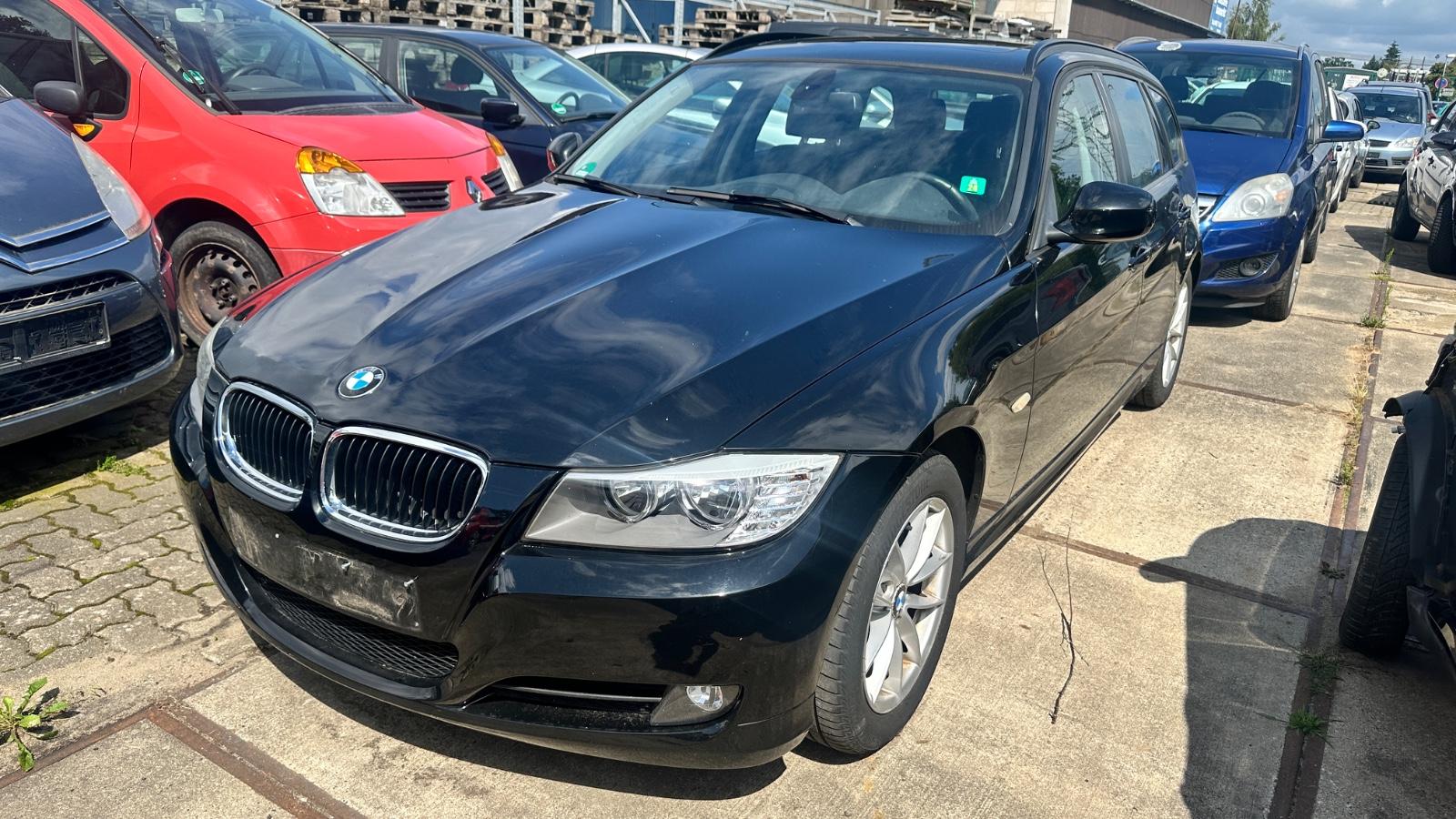 BMW Touring 318i i*AUTOMATIK*KLIMA*NAVI*ALU*